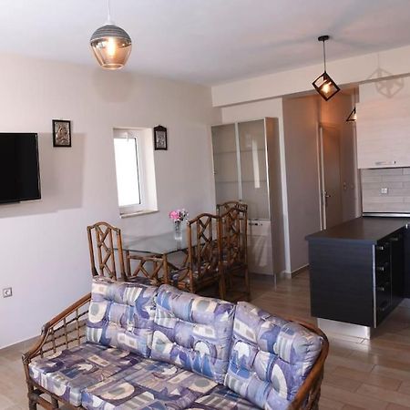 Katerina Luxury Suites Elia  Екстериор снимка
