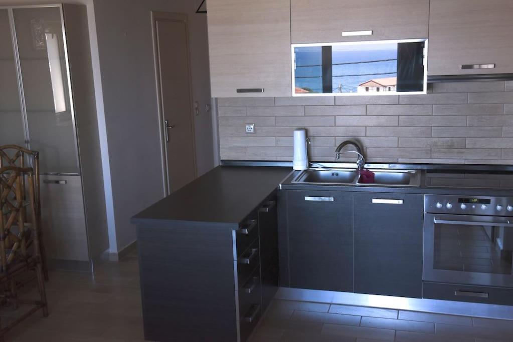 Katerina Luxury Suites Elia  Екстериор снимка